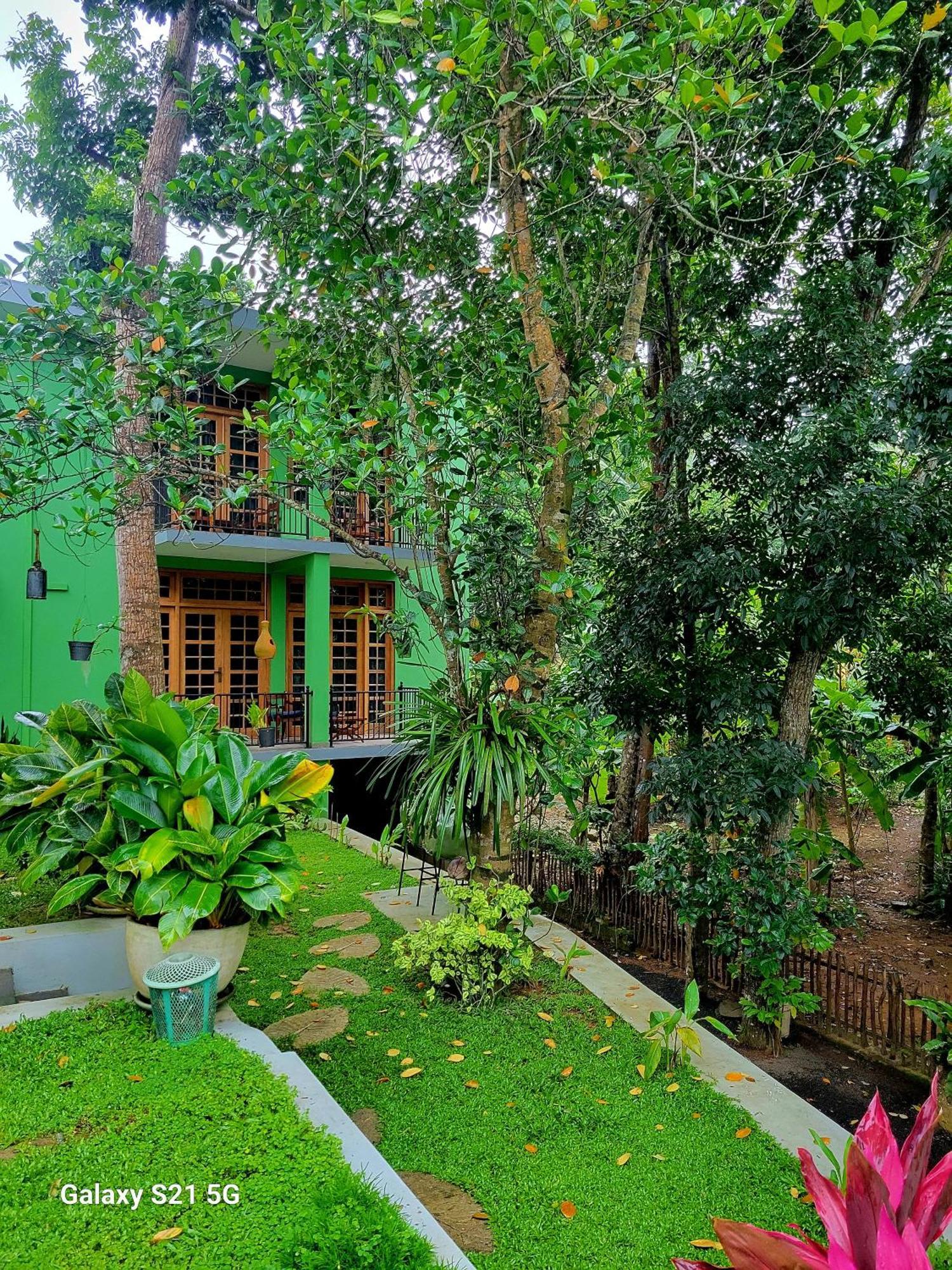 Barefoot Bungalow Hikka Hikkaduwa Exterior photo